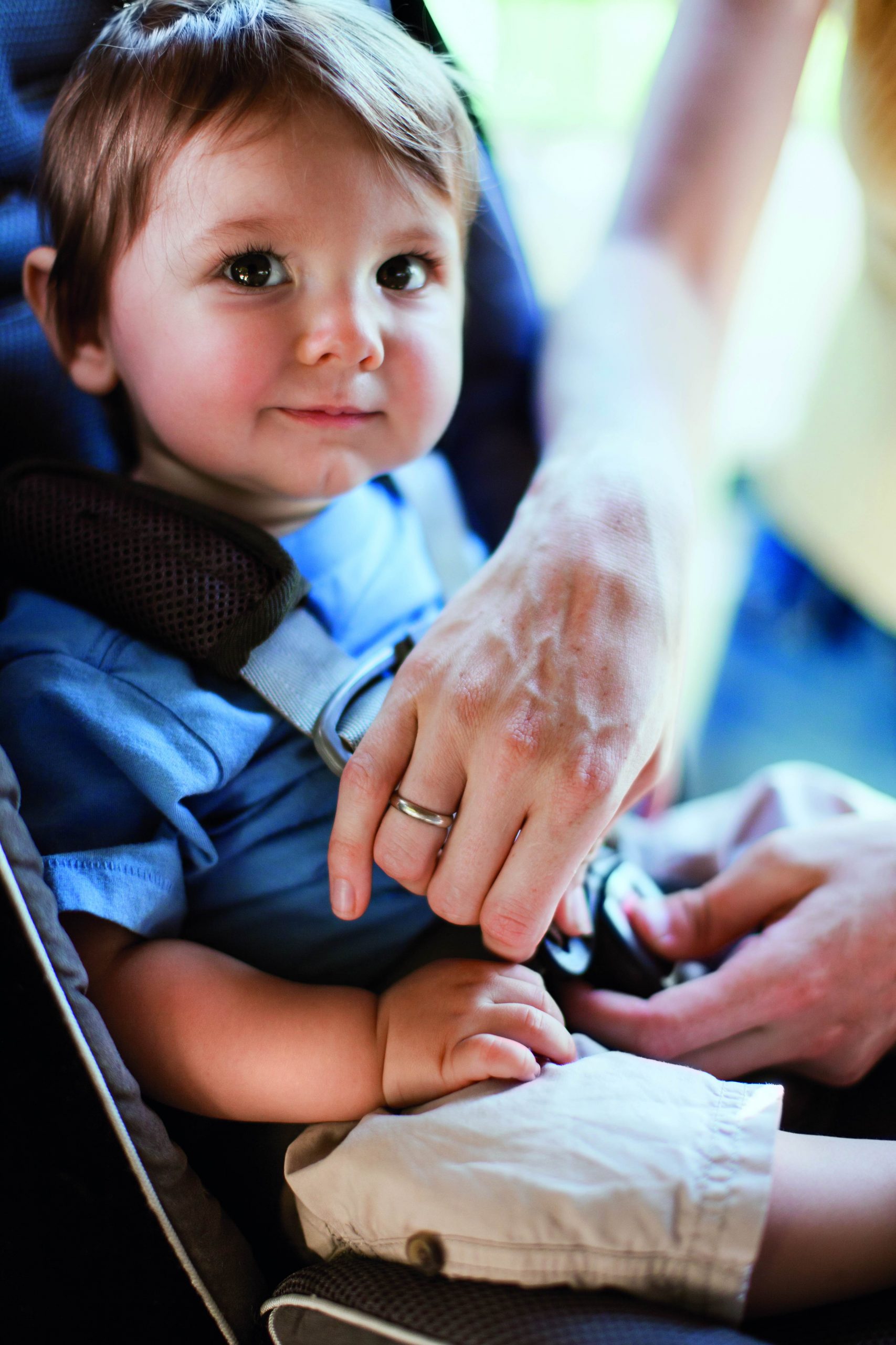 Kindersitzerhöhung: So sitzen Kinder sicher