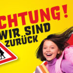 Sujet der Plakataktion mit dem Spruch "Achtung! Wir sind zurück"