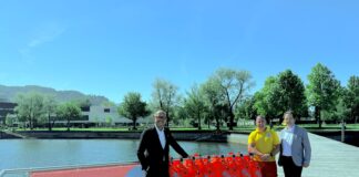 v.l.n.r.: Michael Ritsch (Bürgermeister von Bregenz), Manuel Winkel (Wasserrettung Vorarlberg), Martin Pfanner (KFV) © Landeshauptstadt Bregenz/Vincent Großkopf