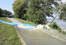 Starkregen und Hochwasser: Schon wenige Zentimeter können Gebäude vor Schäden schützen