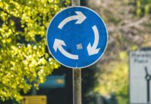 Kreisverkehr: Jedes dritte Kfz blinkt falsch oder gar nicht Kreisverkehr