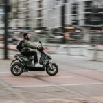 E-Moped-Fahrer